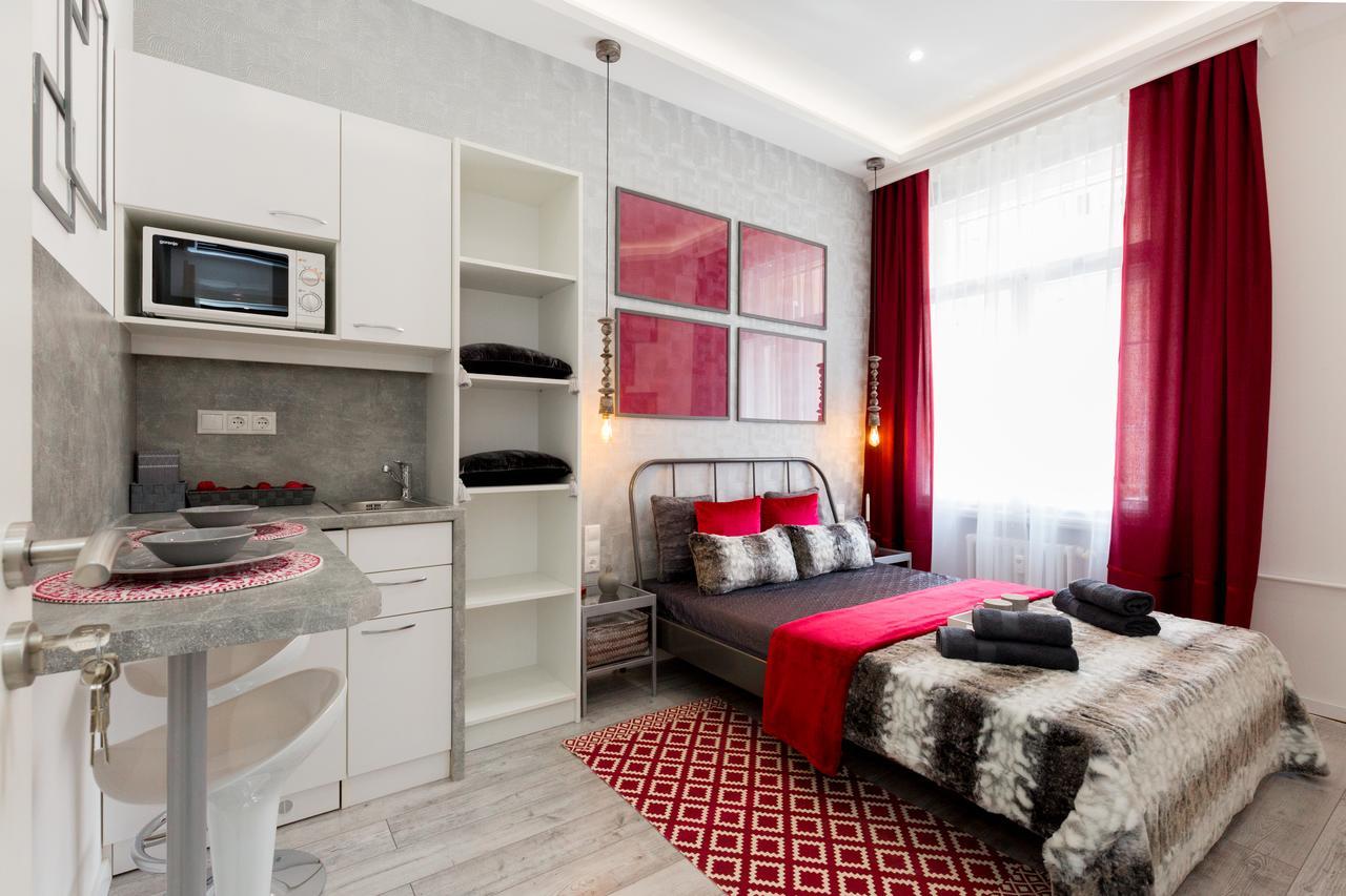 Budapest Holidays Fashion Bagian luar foto